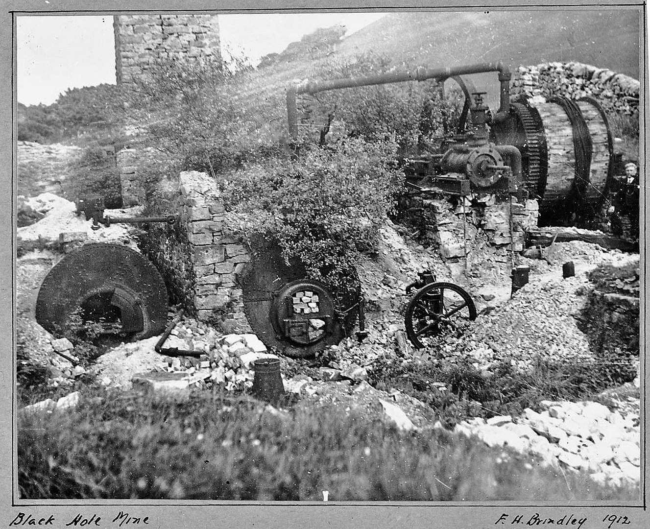 Coalpithole Mine winder and Cornish boilers 1912 F.H.Brindley